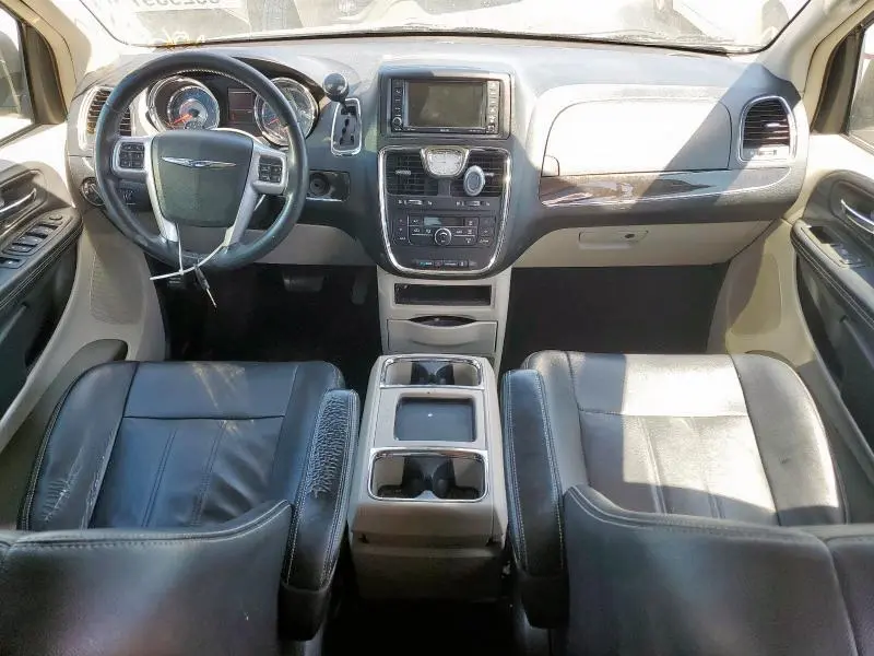 2013 CHRYSLER TOWN & COUNTRY TOURING  