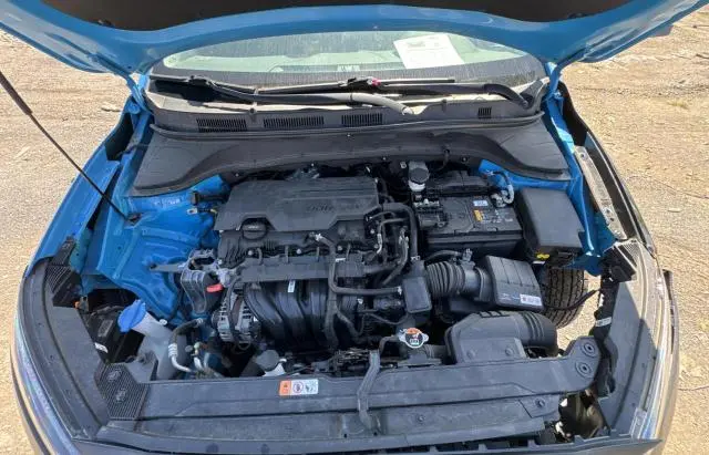 2022 HYUNDAI KONA SE  