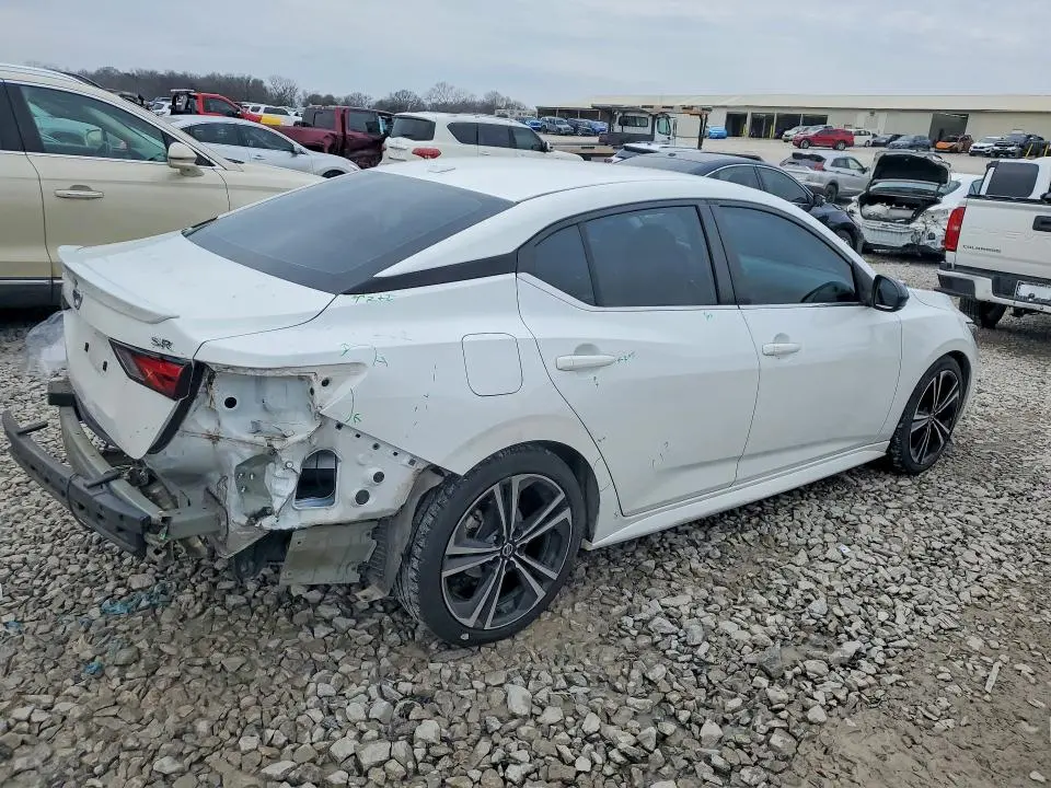 2021 NISSAN SENTRA SR  