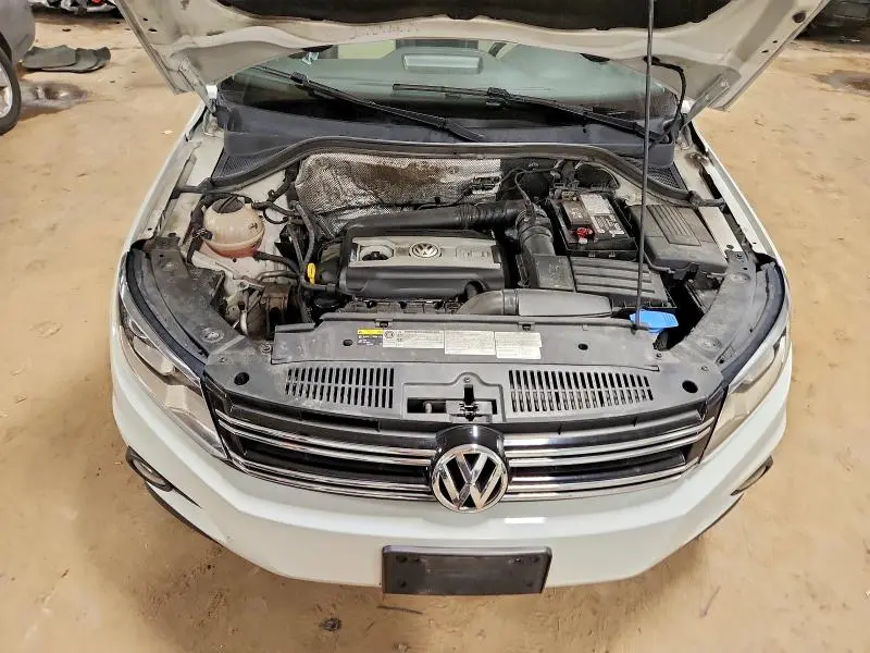 2016 VOLKSWAGEN TIGUAN S  