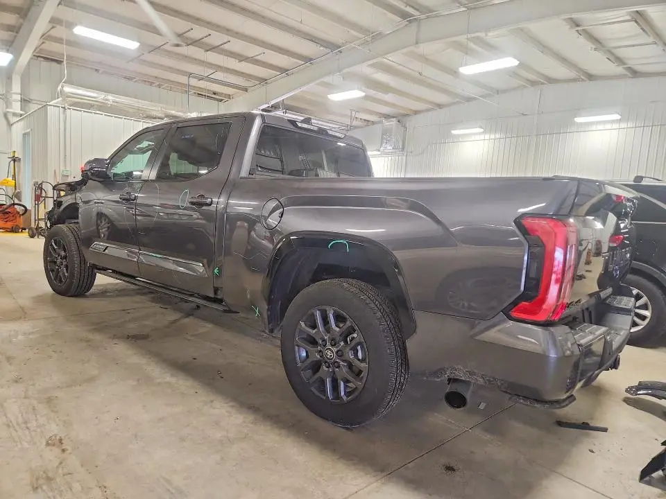 2025 TOYOTA TUNDRA CREWMAX PLATINUM  