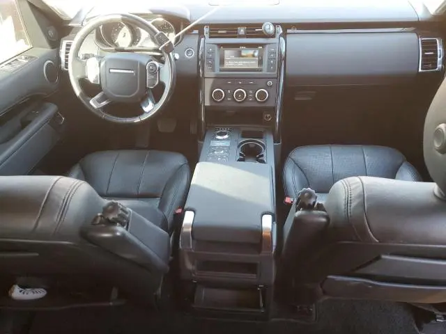 2017 LAND ROVER DISCOVERY SE  