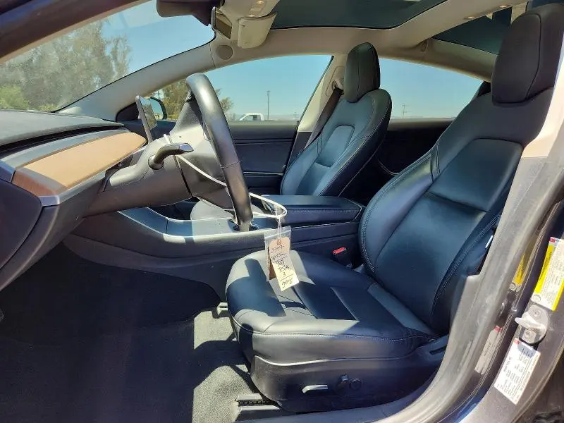 2018 TESLA MODEL 3   