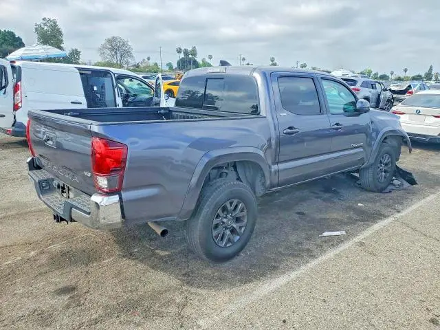 2020 TOYOTA TACOMA SR5 V6  