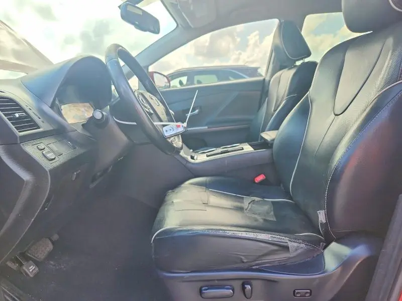 2013 TOYOTA VENZA XLE  