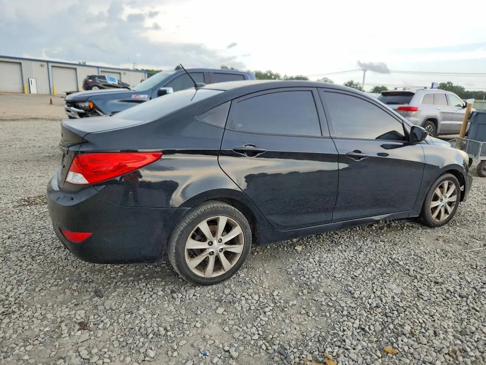 2012 HYUNDAI ACCENT GLS  