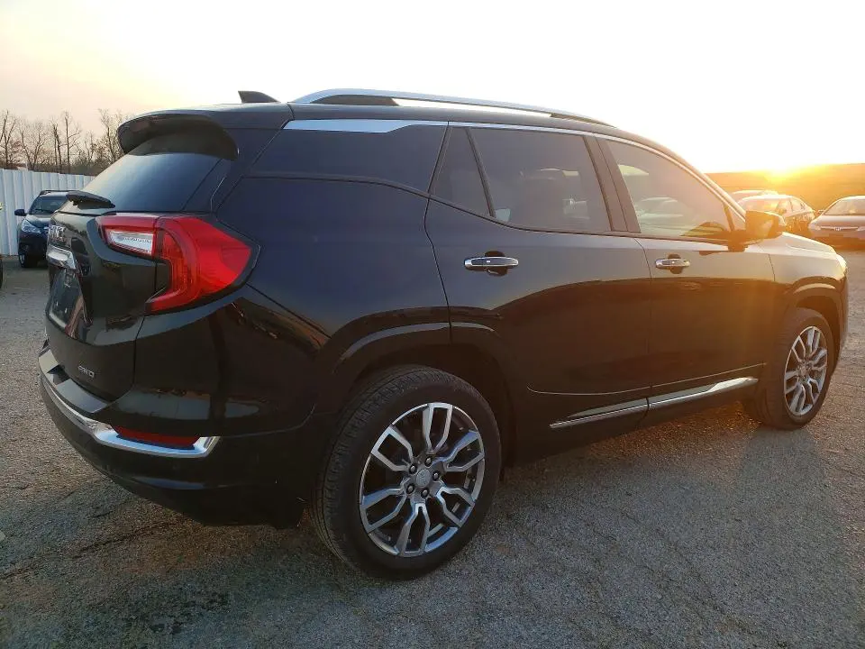 2024 GMC TERRAIN DENALI  