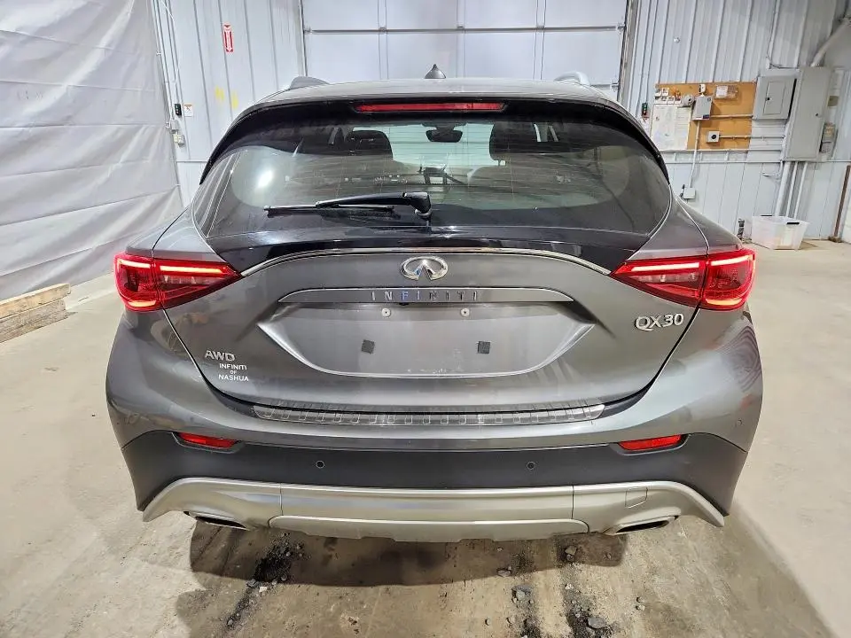 2018 INFINITI QX30 PREMIUM  
