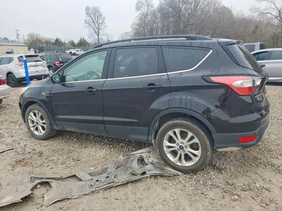 2018 FORD ESCAPE SE  