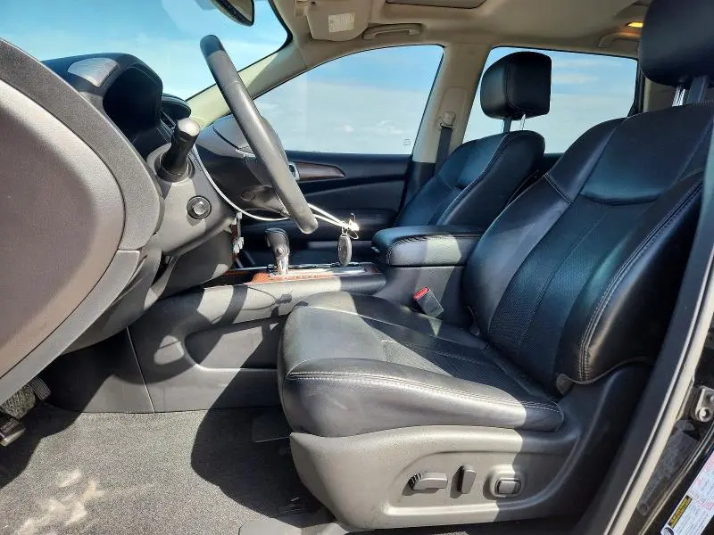 2017 NISSAN PATHFINDER PLATINUM  