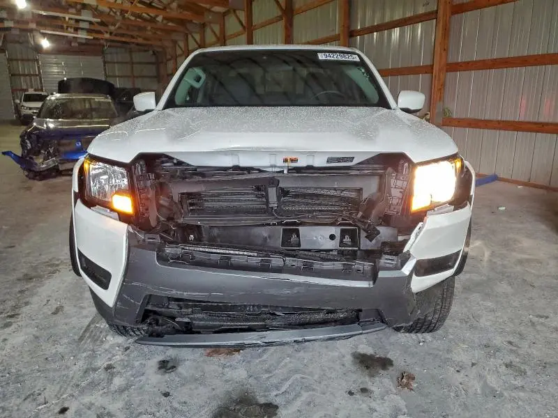 2025 NISSAN FRONTIER S  