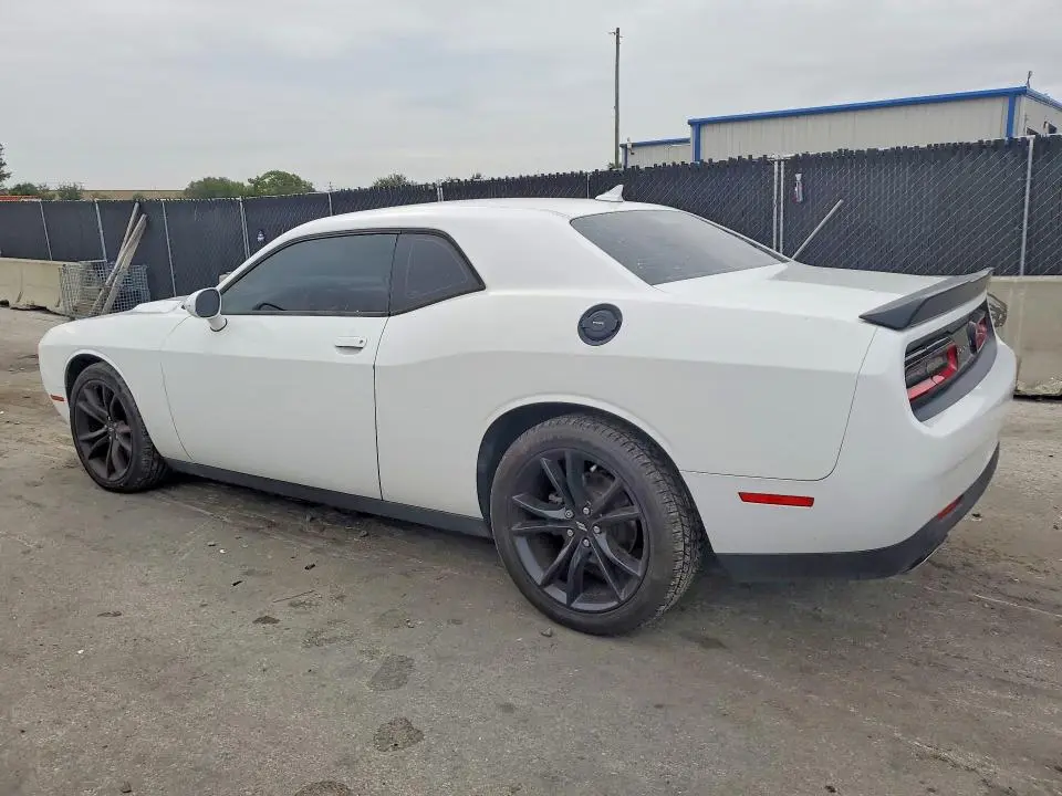 2018 DODGE CHALLENGER SXT  