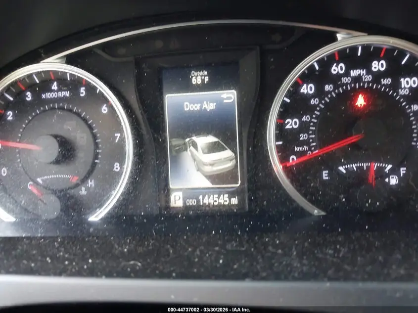 2016 TOYOTA CAMRY SE