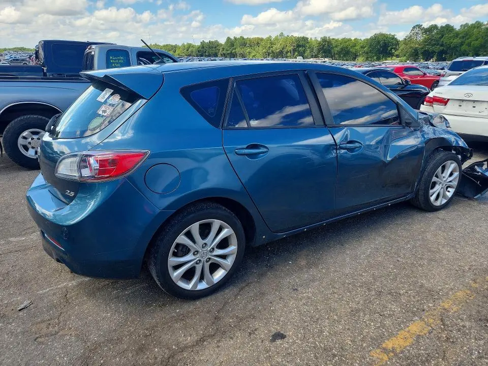 2010 MAZDA 3   