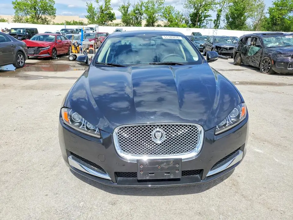 2013 JAGUAR XF   