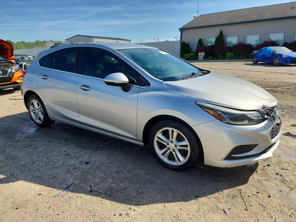 2017 CHEVROLET CRUZE LT  