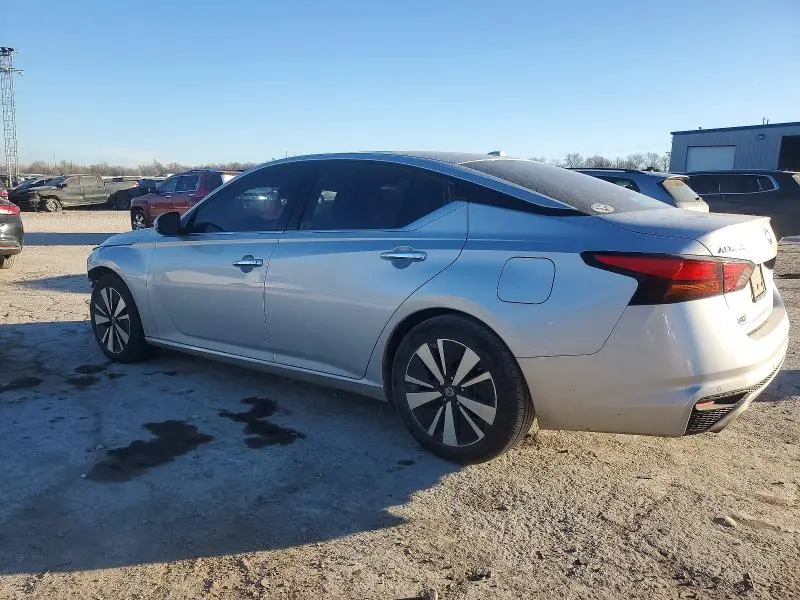 2019 NISSAN ALTIMA SL  