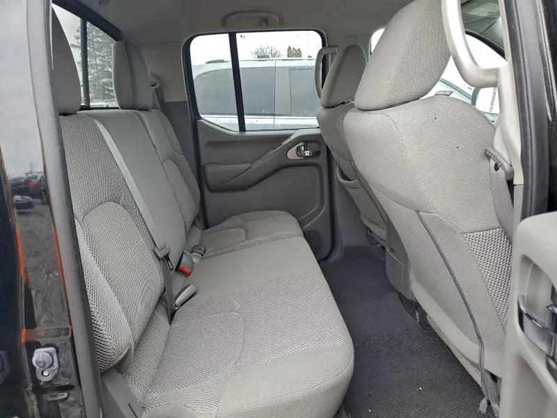 2019 NISSAN FRONTIER S  