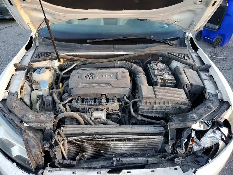 2015 VOLKSWAGEN PASSAT S  