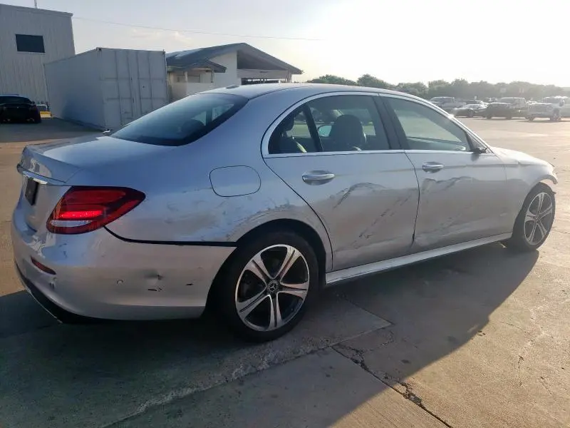 2018 MERCEDES-BENZ E 300  