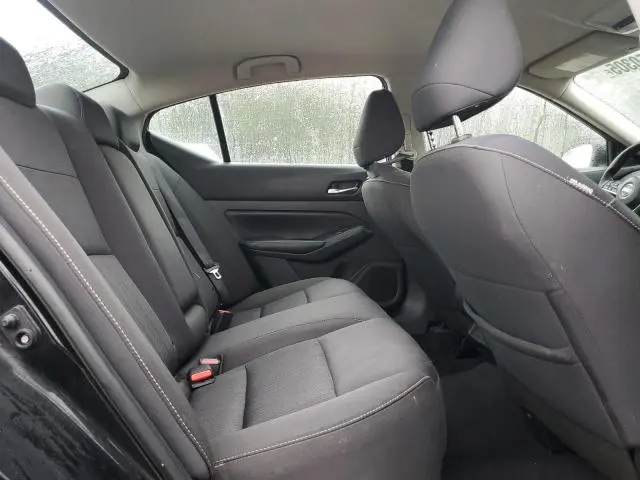 2022 NISSAN ALTIMA SV  