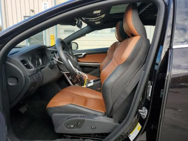 2015 VOLVO S60 PLATINUM  