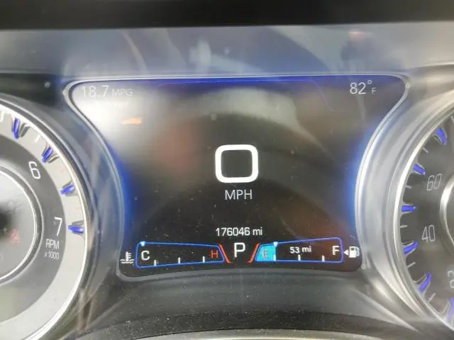 2016 CHRYSLER 300 LIMITED  