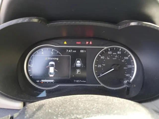 2021 NISSAN VERSA SV  