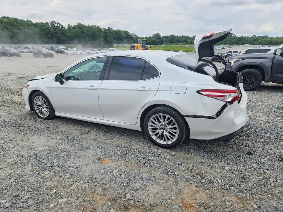 2018 TOYOTA CAMRY XLE  