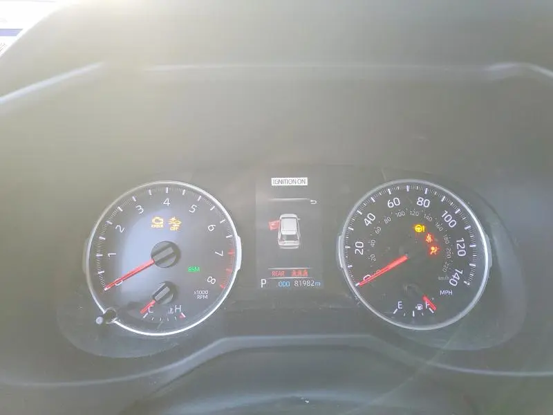 2021 TOYOTA RAV4 XLE  