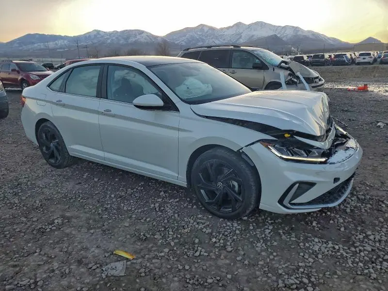 2025 VOLKSWAGEN JETTA SE  