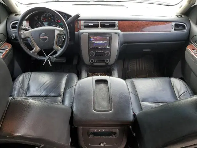 2012 GMC YUKON SLE  