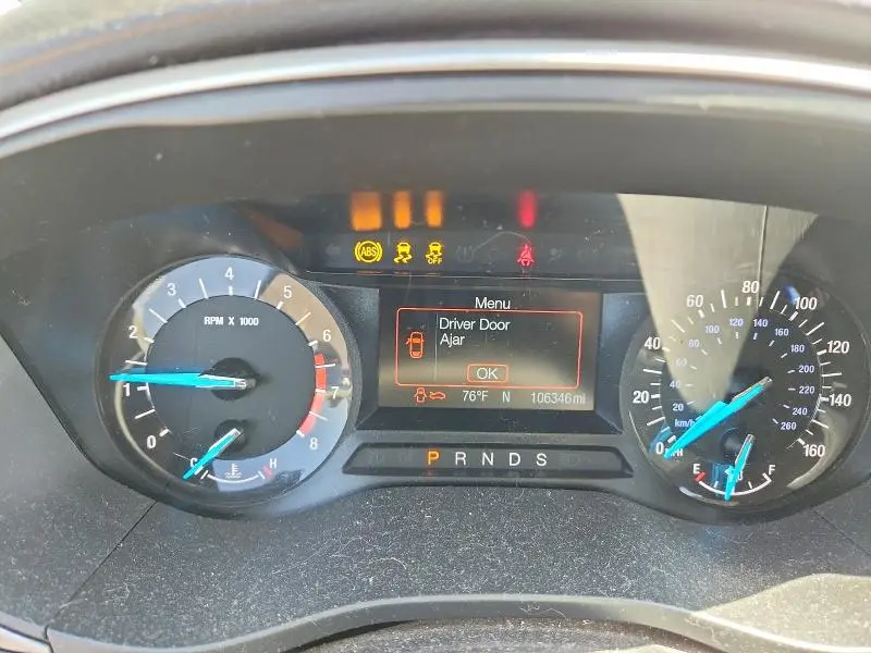 2015 FORD FUSION SE  