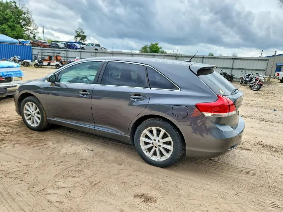2012 TOYOTA VENZA LE  