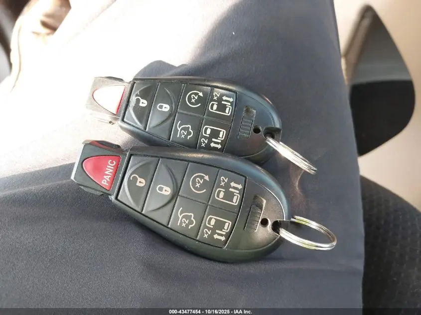 2013 DODGE GRAND CARAVAN SXT