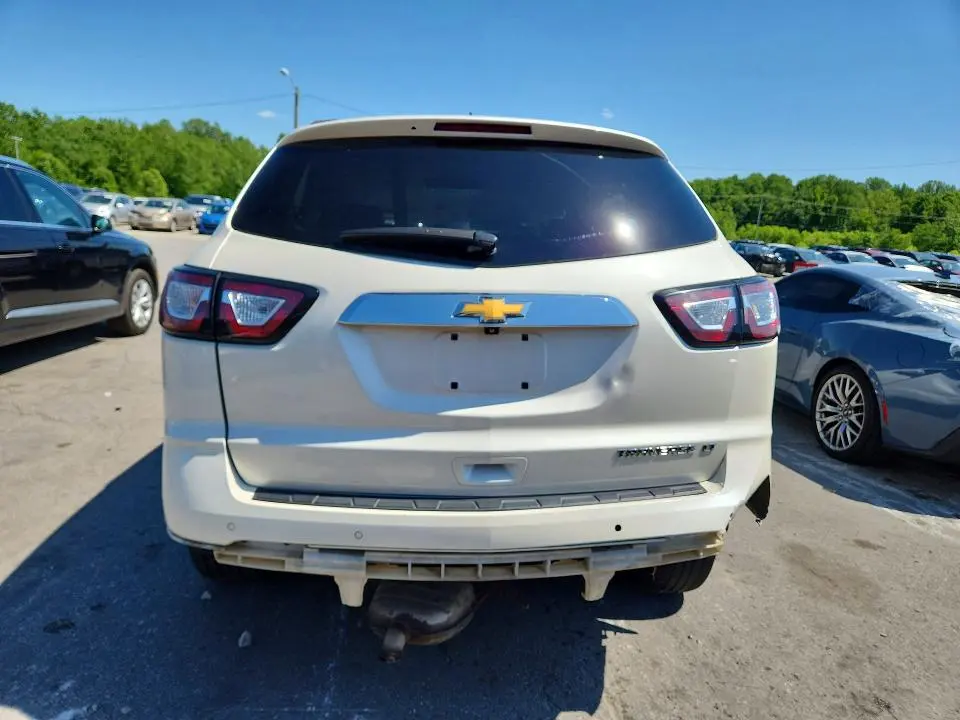 2013 CHEVROLET TRAVERSE LT  