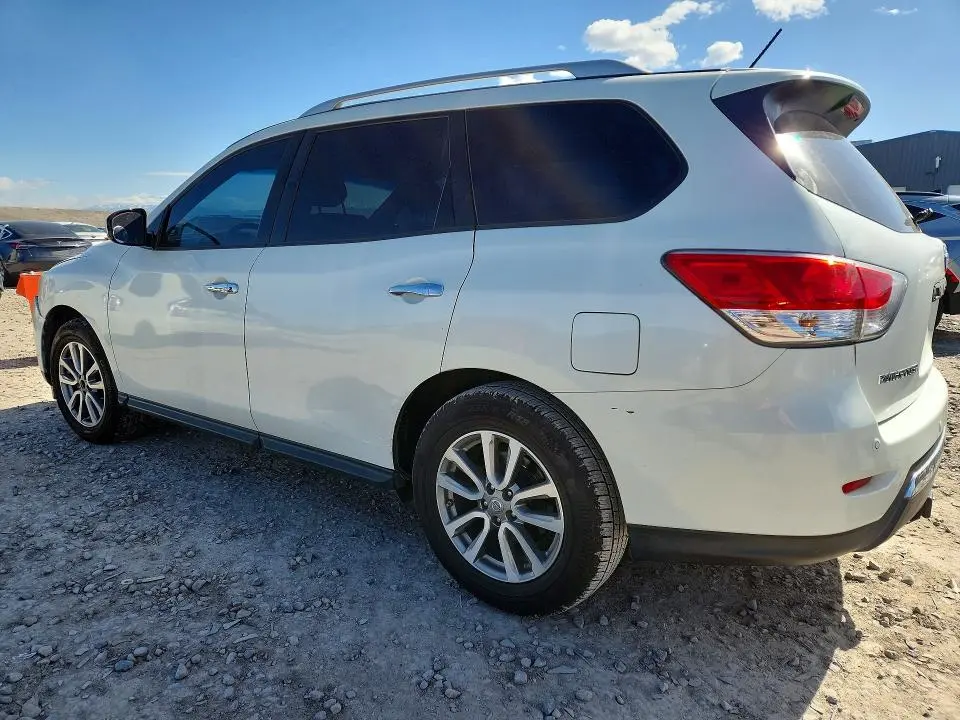 2015 NISSAN PATHFINDER SV  