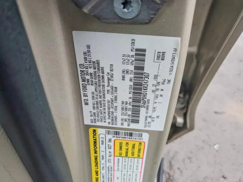 2019 FORD FUSION SE  