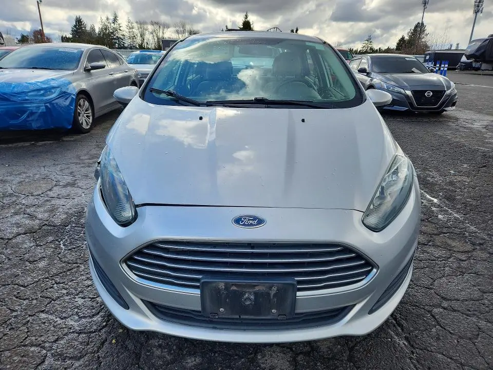 2015 FORD FIESTA SE  