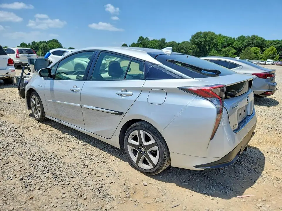2017 TOYOTA PRIUS THREE TOURING  