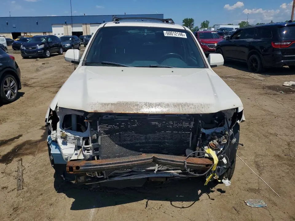 2011 FORD ESCAPE LIMITED  