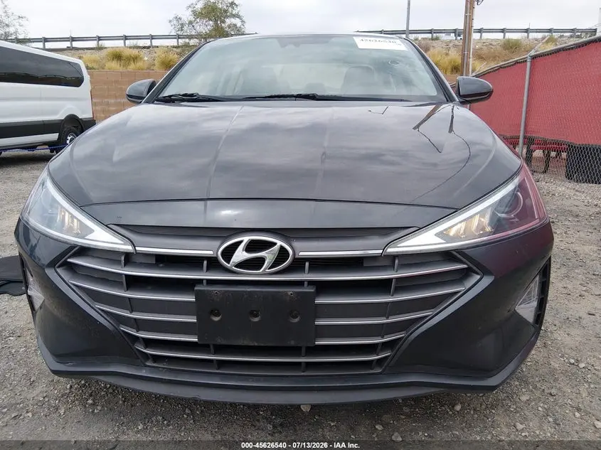 2020 HYUNDAI ELANTRA SE