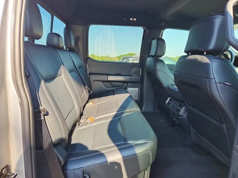 2024 FORD F150 XLT  