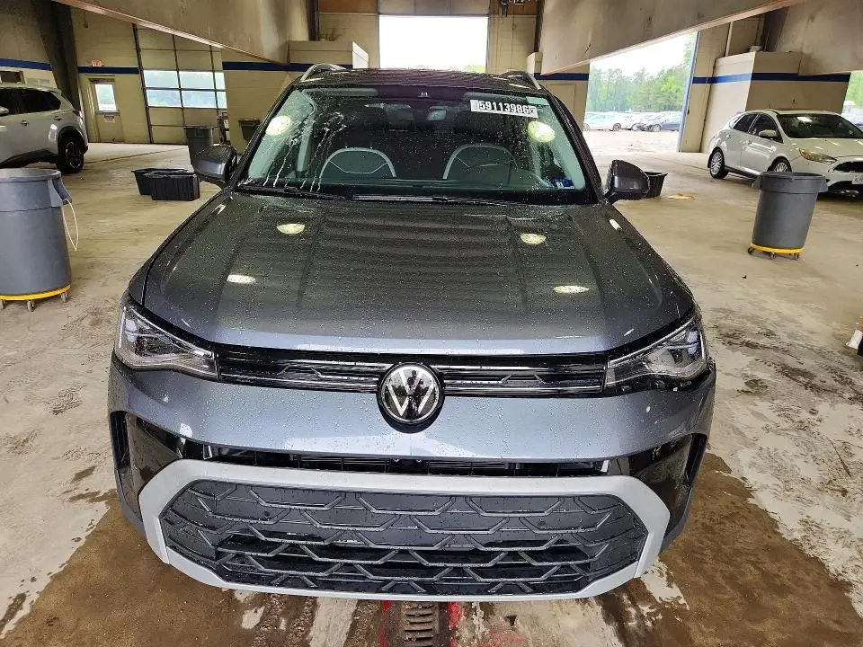2025 VOLKSWAGEN TAOS SE  