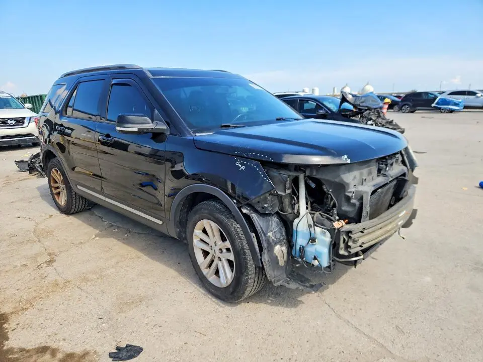 2017 FORD EXPLORER XLT  