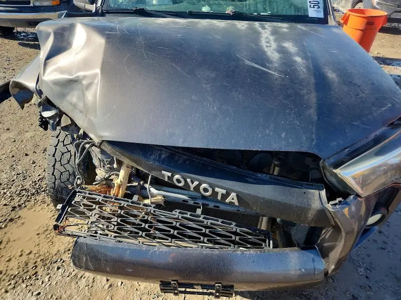 2015 TOYOTA 4RUNNER SR5  