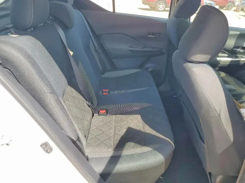 2019 NISSAN KICKS SV  