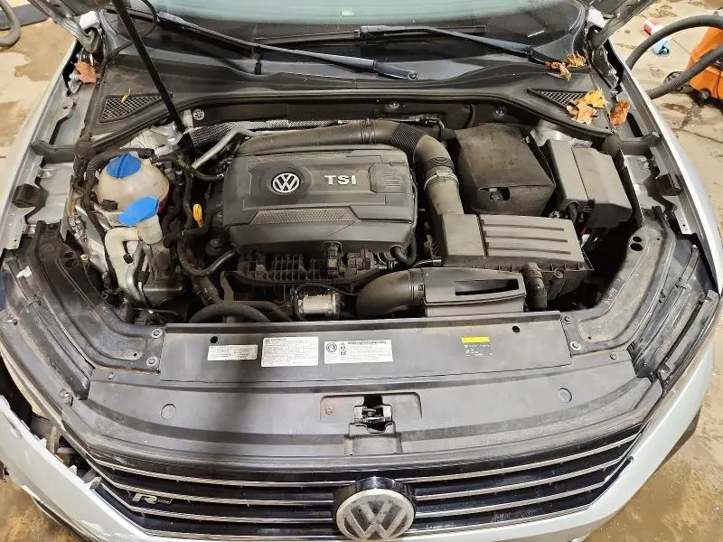 2017 VOLKSWAGEN PASSAT R-LINE  