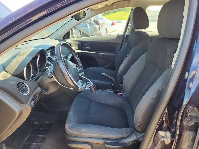 2011 CHEVROLET CRUZE LT  