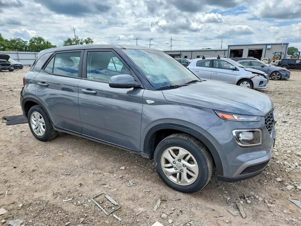 2022 HYUNDAI VENUE SE  